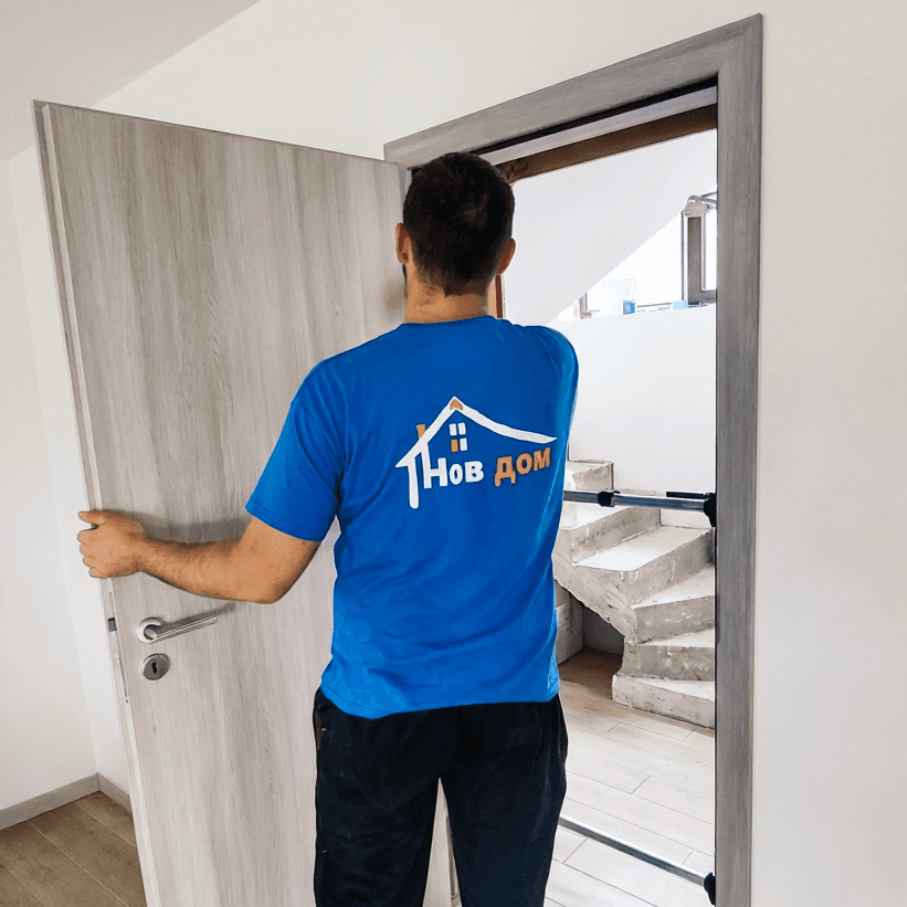 Професионален монтаж на врати - експертен екип при инсталиране на интериорни и входни врати